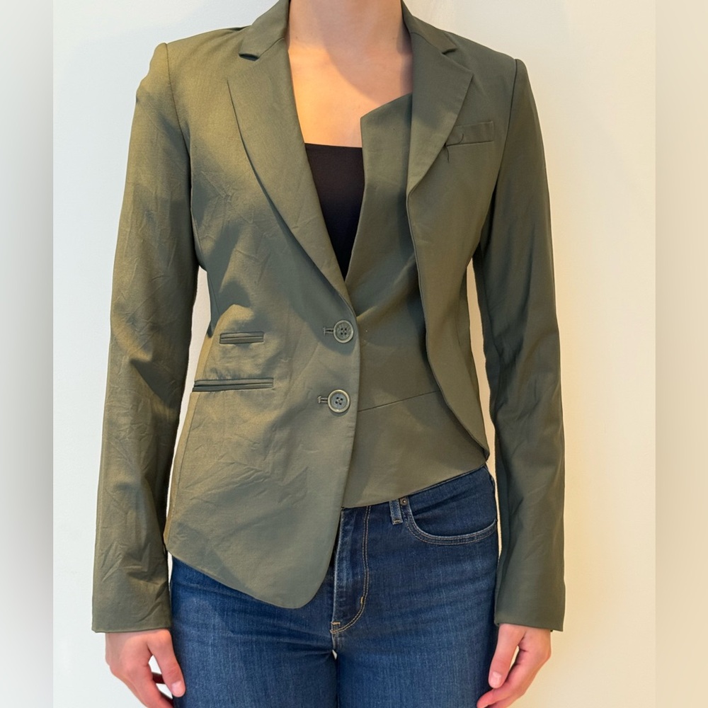 BCBGMaxAzria Olive Women's asymmetrical Blazer